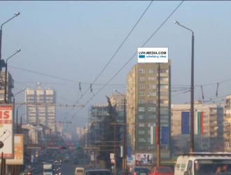 Надпокривна конструкция с изглед южно към входа на града от магистрала Тракия