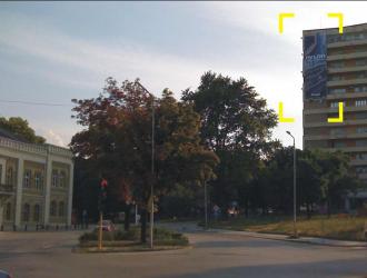 Мегаборд с изглед към натовареното кръстовище до Историческия Музей